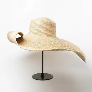 Elegant Natural Chapeau